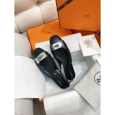 Hermes Slippers